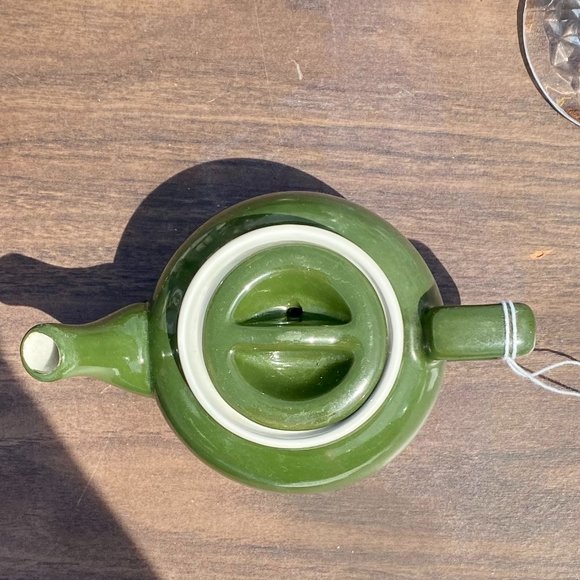💙 Vintage Green Creamer Teapot - Picture 2 of 3